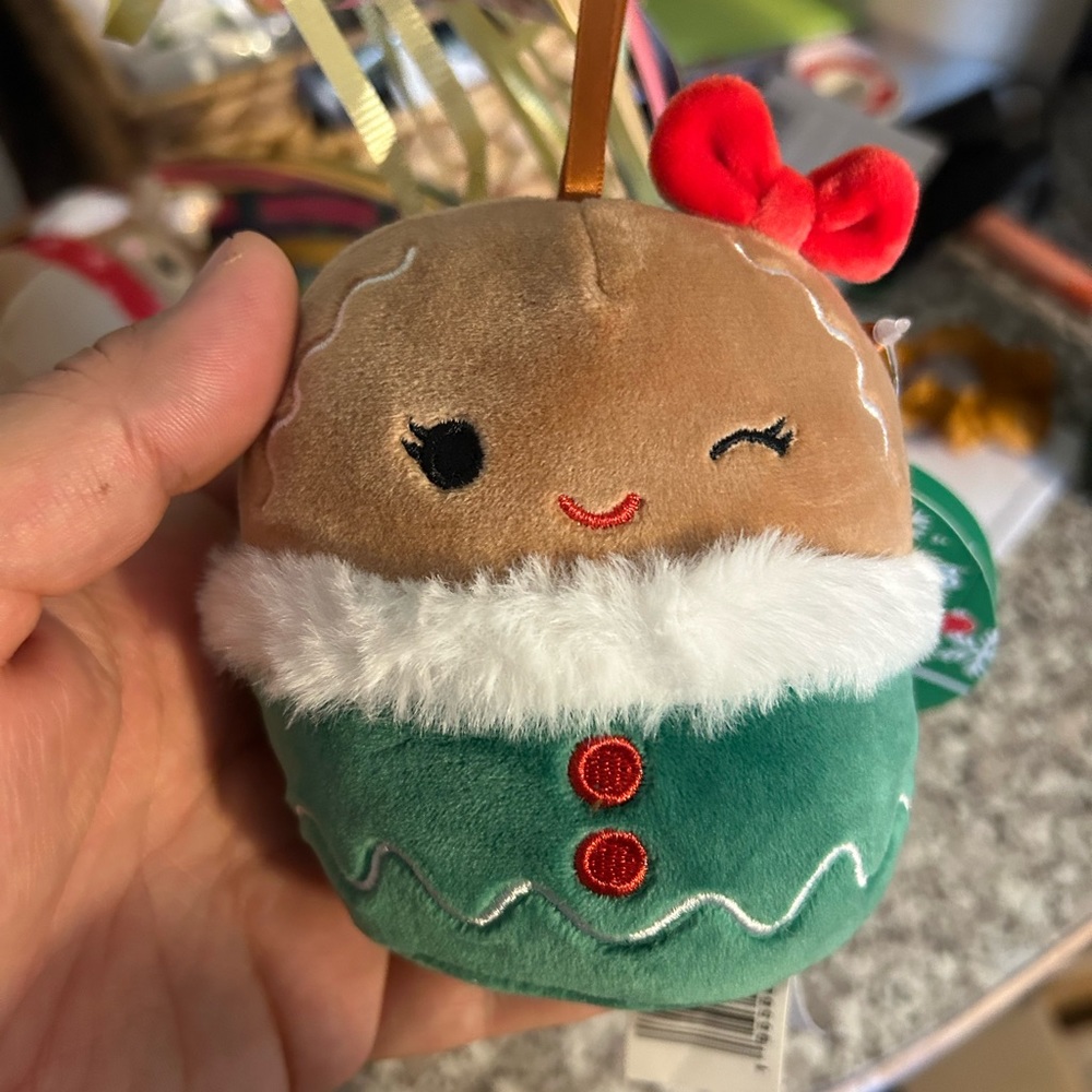 Mini squishmallow - gingerbread